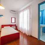 Fivos Apartament Alikí