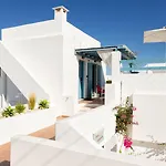 Fivos Apartament *
