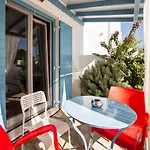 Fivos Apartament *